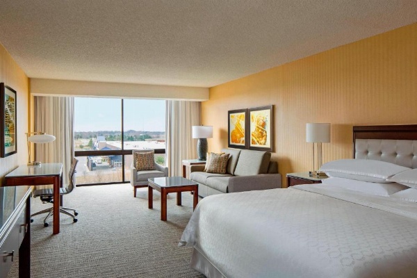 Sheraton West Des Moines Hotel image 11