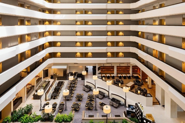 Sheraton West Des Moines Hotel image 3