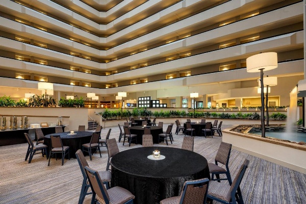 Sheraton West Des Moines Hotel image 4