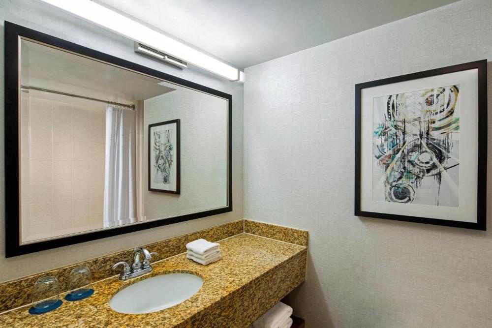 Sheraton West Des Moines Hotel